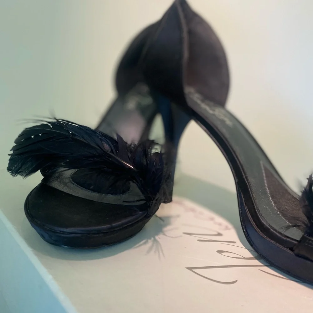 Feather Heels - Picture 6 of 6